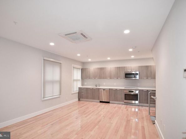 1072 Thomas Jefferson Street NW, Washington DC 20007