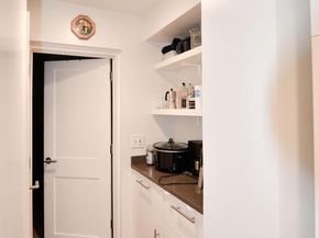 1072 Thomas Jefferson Street NW, Washington DC 20007