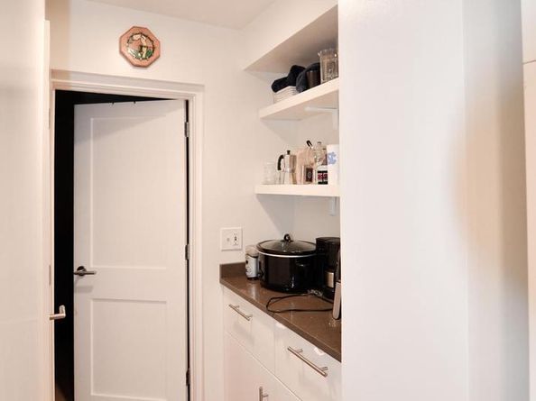 1072 Thomas Jefferson Street NW, Washington DC 20007