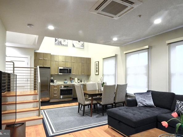 1072 Thomas Jefferson Street NW, Washington DC 20007