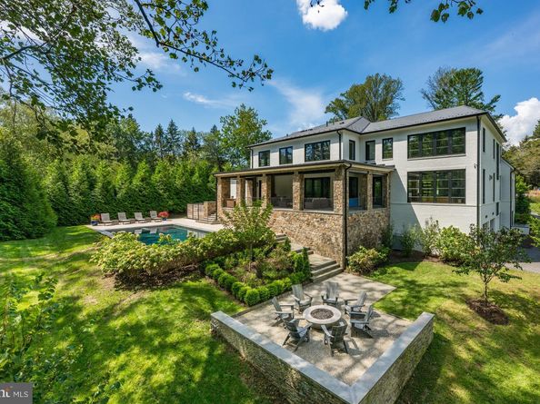 1011 Langley Hill Drive, Mclean VA 22101