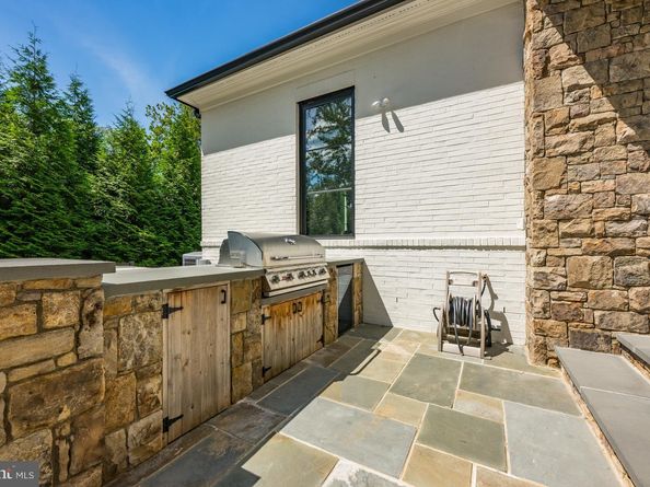 1011 Langley Hill Drive, Mclean VA 22101