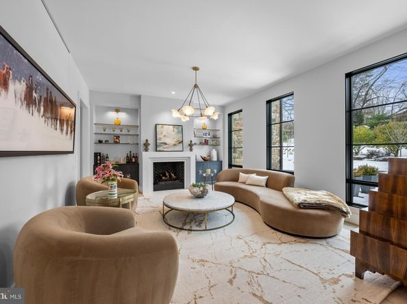 1011 Langley Hill Drive, Mclean VA 22101