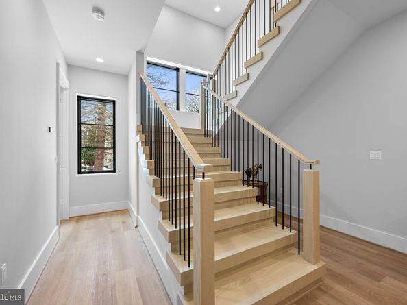 1011 Langley Hill Drive, Mclean VA 22101