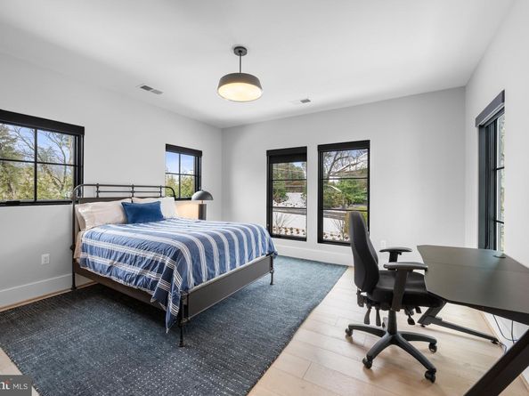 1011 Langley Hill Drive, Mclean VA 22101