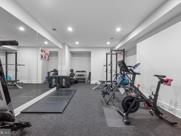 1011 Langley Hill Drive, Mclean VA 22101