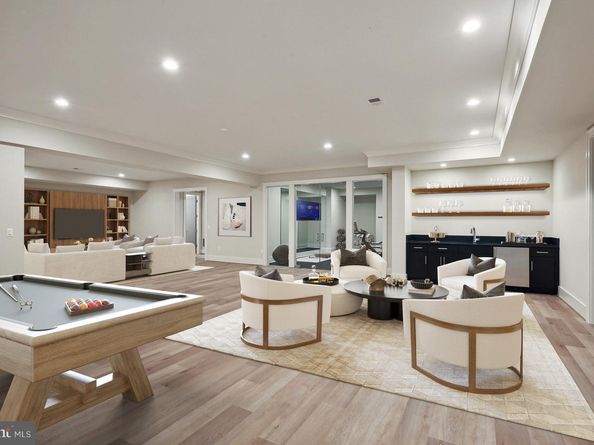 1011 Langley Hill Drive, Mclean VA 22101