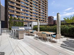 301 S Broad Street 1902, Philadelphia PA 19107