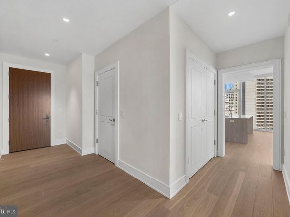 301 S Broad Street 1902, Philadelphia PA 19107
