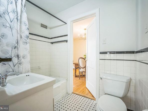 6105 26TH Street N, Arlington VA 22207