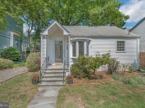 6105 26TH Street N, Arlington VA 22207