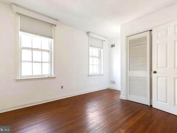 2304 Waverly Street, Philadelphia PA 19146