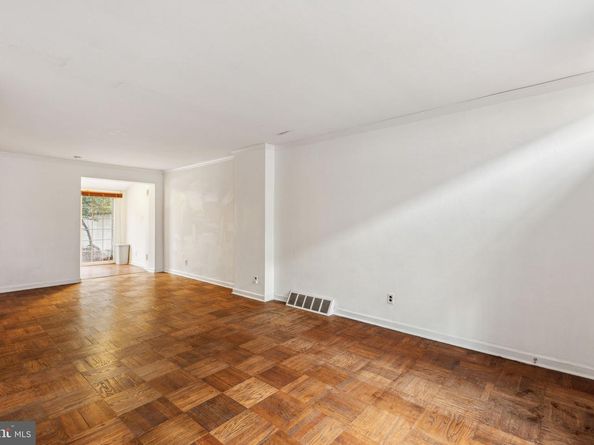 2304 Waverly Street, Philadelphia PA 19146