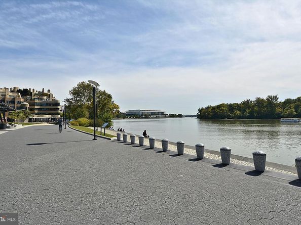 4000 Tunlaw Road NW 428, Washington DC 20007