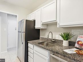 4000 Tunlaw Road NW 428, Washington DC 20007