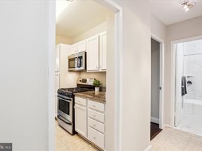 4000 Tunlaw Road NW 428, Washington DC 20007