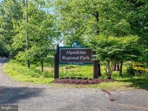 47190 Brasswood Place, Sterling VA 20165