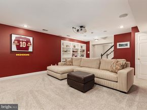 47190 Brasswood Place, Sterling VA 20165