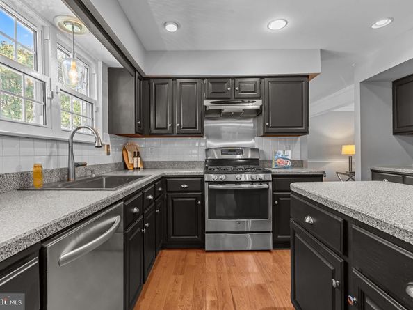 536 Heritage Oak Drive, Yardley PA 19067