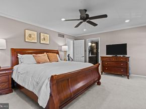 536 Heritage Oak Drive, Yardley PA 19067