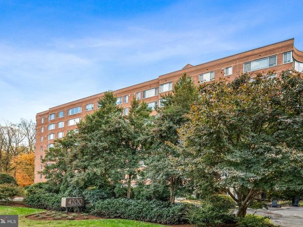4200 Cathedral Avenue NW 818, Washington DC 20016