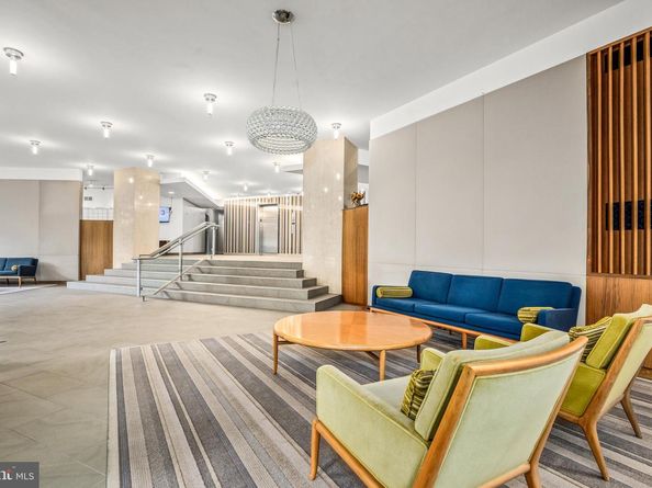 4200 Cathedral Avenue NW 818, Washington DC 20016