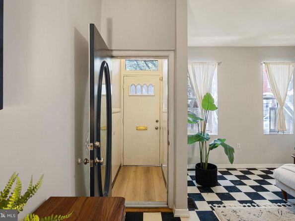 1009 Dickinson Street, Philadelphia PA 19147