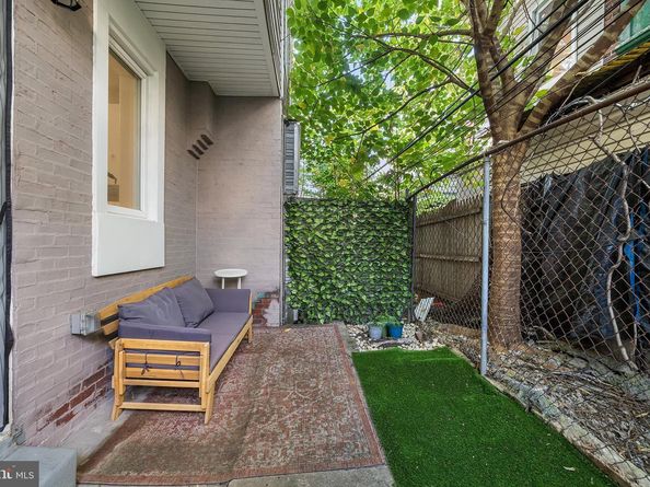 1542 N Hollywood Street, Philadelphia PA 19121