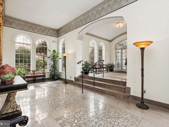 4000 Cathedral Avenue NW 248B, Washington DC 20016