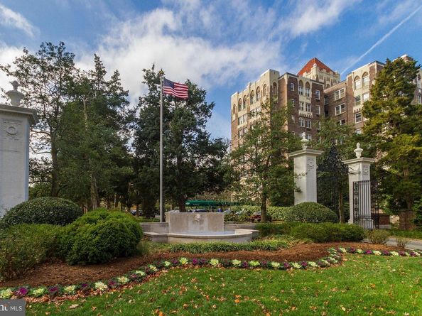 4000 Cathedral Avenue NW 248B, Washington DC 20016
