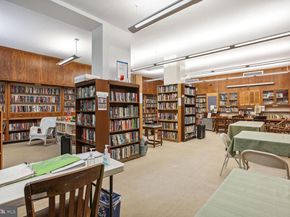 4000 Cathedral Avenue NW 248B, Washington DC 20016