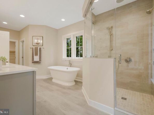 7315 Woodley Place, Falls Church VA 22046