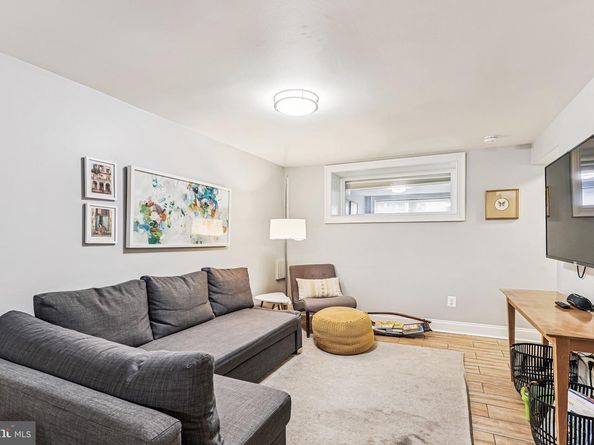 1428 Perry Place NW, Washington DC 20010