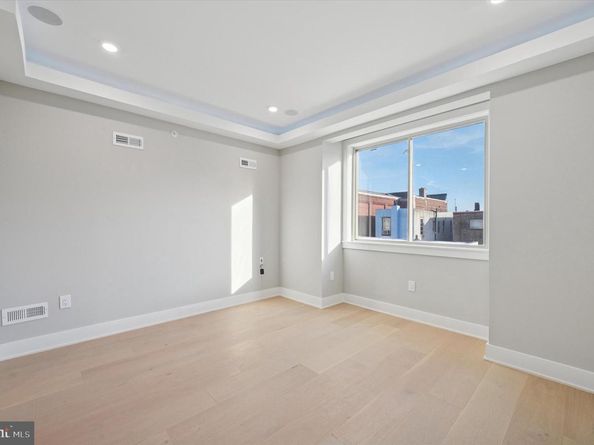717 Mercy Street, Philadelphia PA 19148