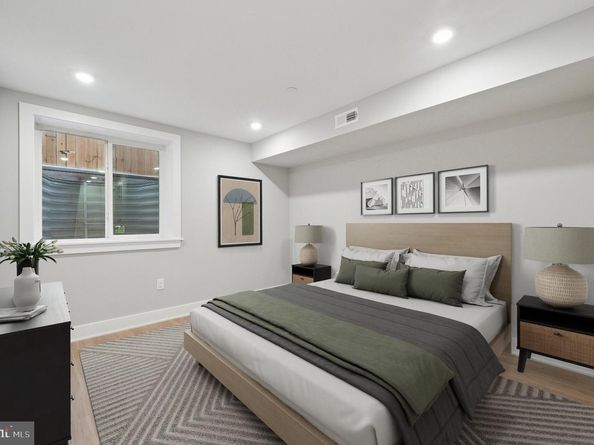 717 Mercy Street, Philadelphia PA 19148