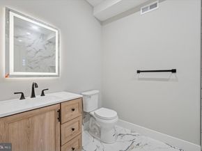 717 Mercy Street, Philadelphia PA 19148