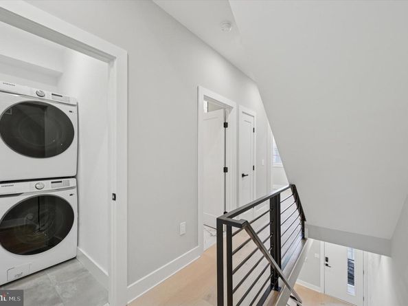 717 Mercy Street, Philadelphia PA 19148
