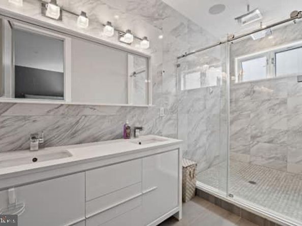 1332 Kater Street, Philadelphia PA 19147