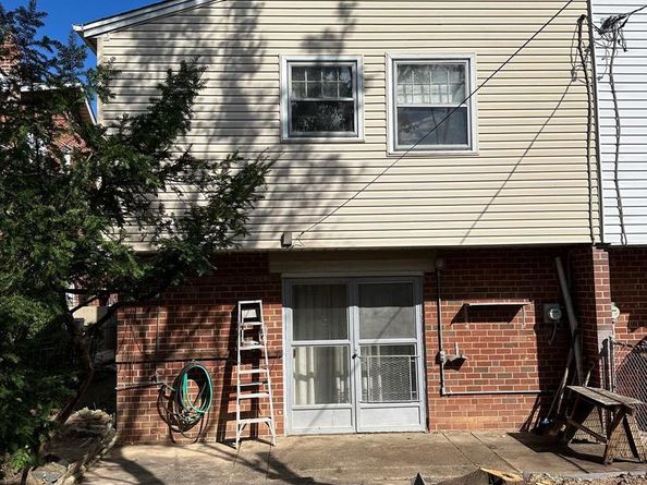 2740 Mower Street, Philadelphia PA 19152