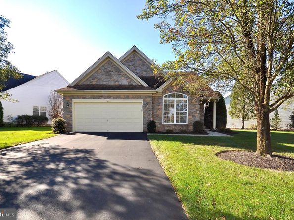 753 S Settlers Circle, Warrington PA 18976