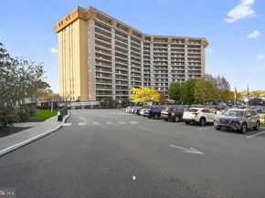 10413 Valley Forge Circle 413, King Of Prussia PA 19406