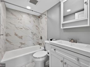 10413 Valley Forge Circle 413, King Of Prussia PA 19406