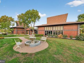 10413 Valley Forge Circle 413, King Of Prussia PA 19406