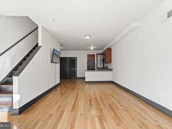 1933 N 18TH Street, Philadelphia PA 19121