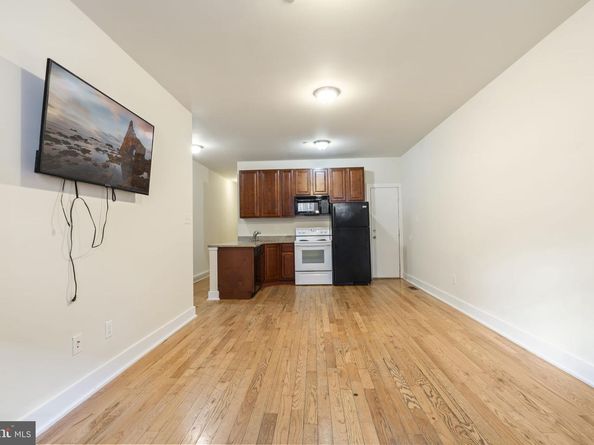1933 N 18TH Street, Philadelphia PA 19121