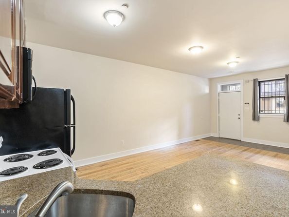 1933 N 18TH Street, Philadelphia PA 19121