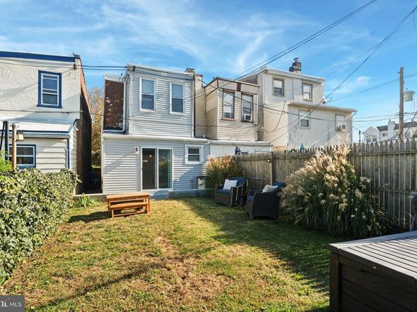 3404 Henry Avenue, Philadelphia PA 19129