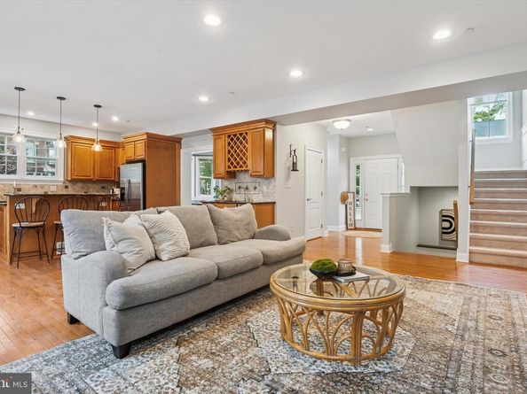 301 W 4TH Street, Media PA 19063