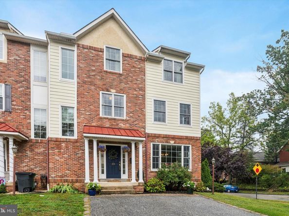 301 W 4TH Street, Media PA 19063