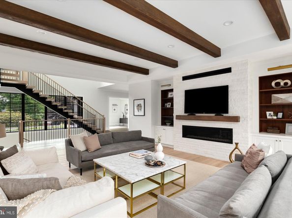 1446 Cola Drive, Mclean VA 22101